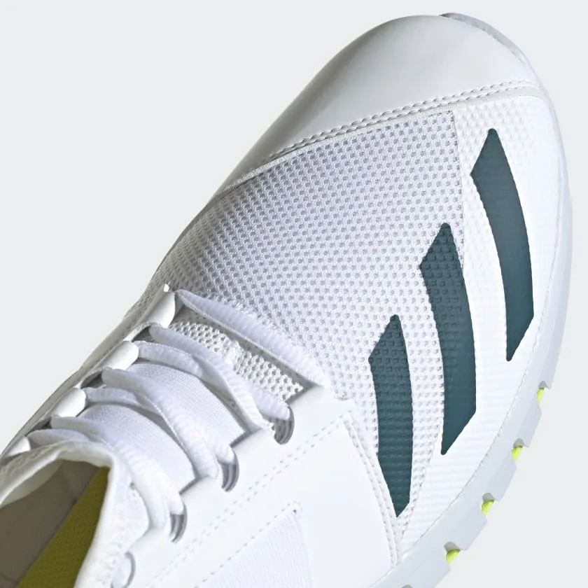 Adidas Howzat Spike 20 Cricket Shoes