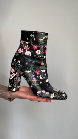 Black Floral Heeled Boots - 9