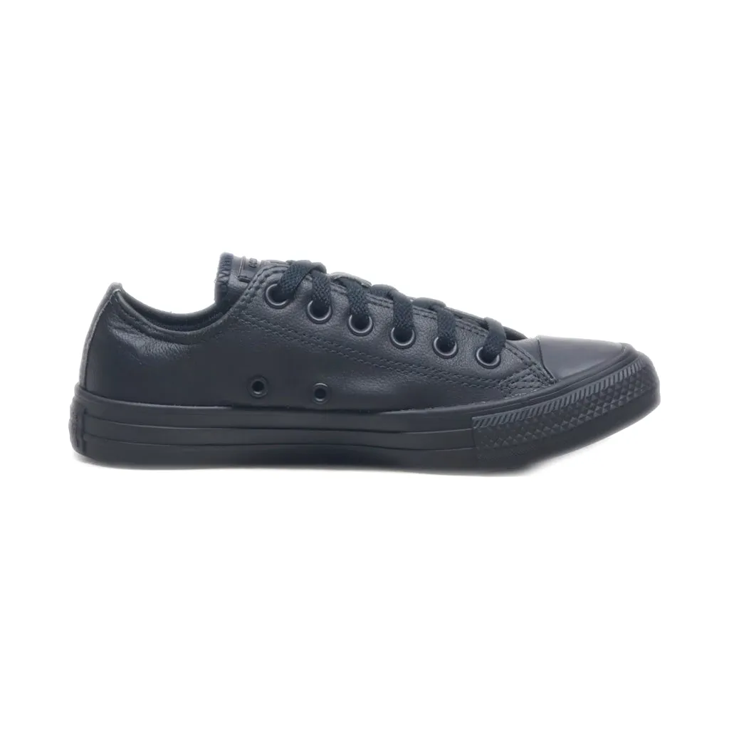 Converse Chuk Tylor Low-Top Sneakers Leather Black Colour For Men