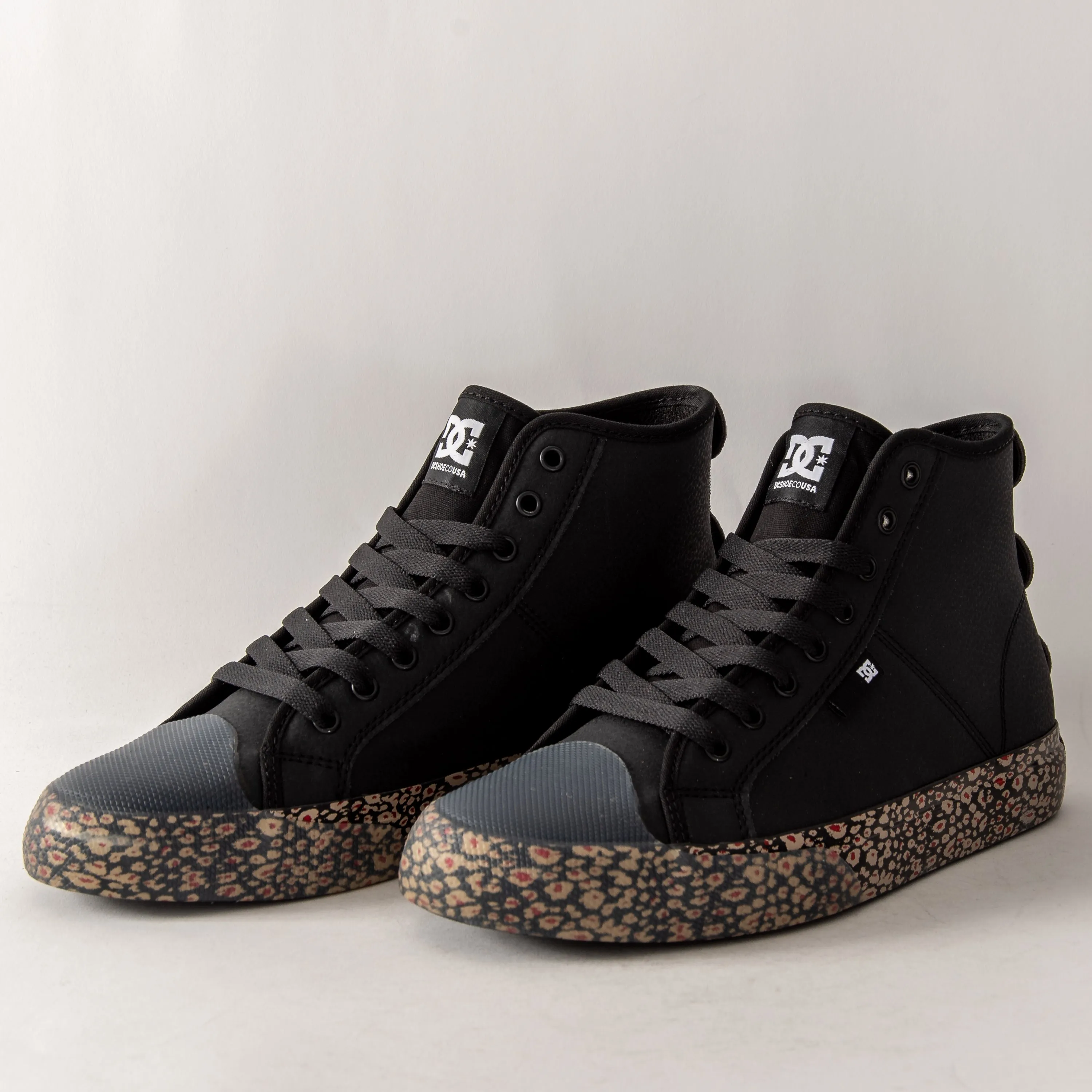 DC - Manual HI X Evan (Black/Black/Red) *SALE