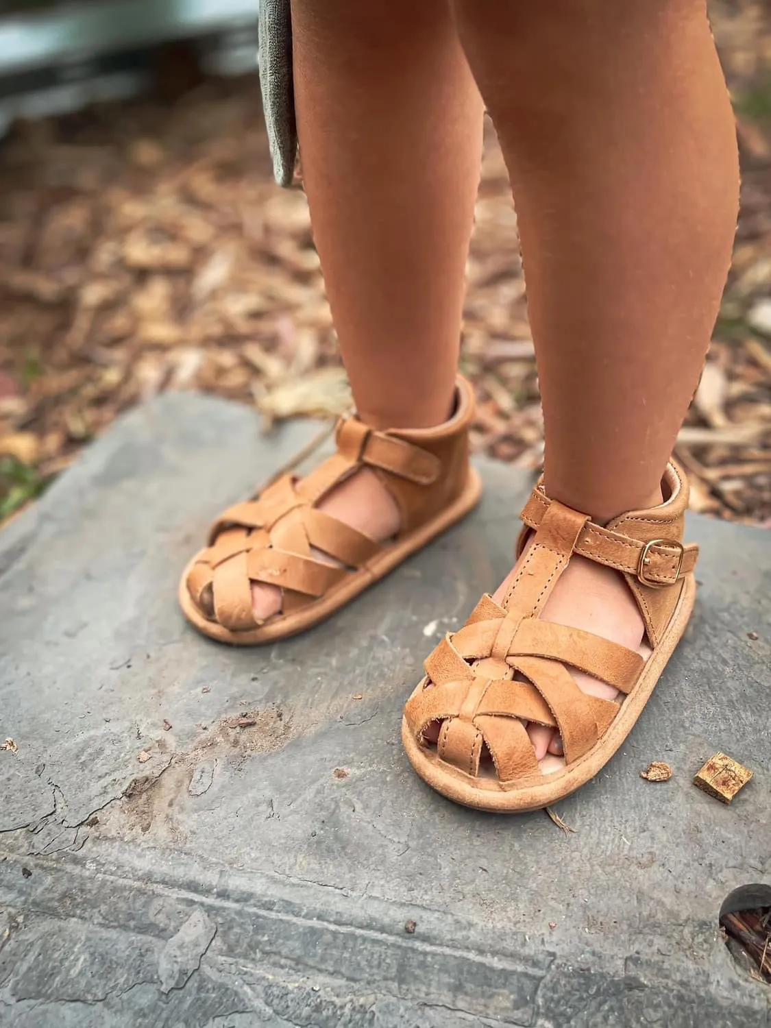 Desert Sand Closed Toe Sandal {Premium Leather}