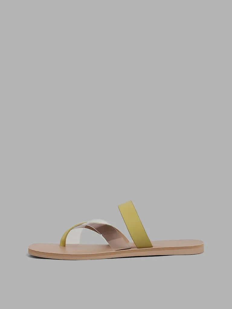 LUNA BLU Lime Toe Ring Cross Band Sandals