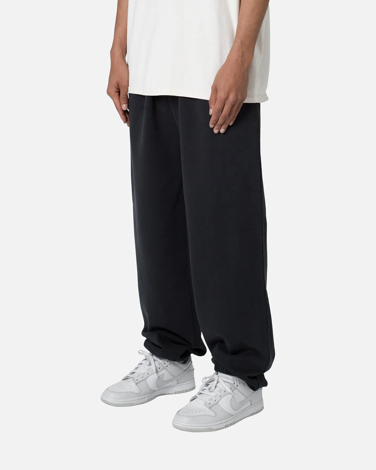 MNML Baggy Sweatpants Black