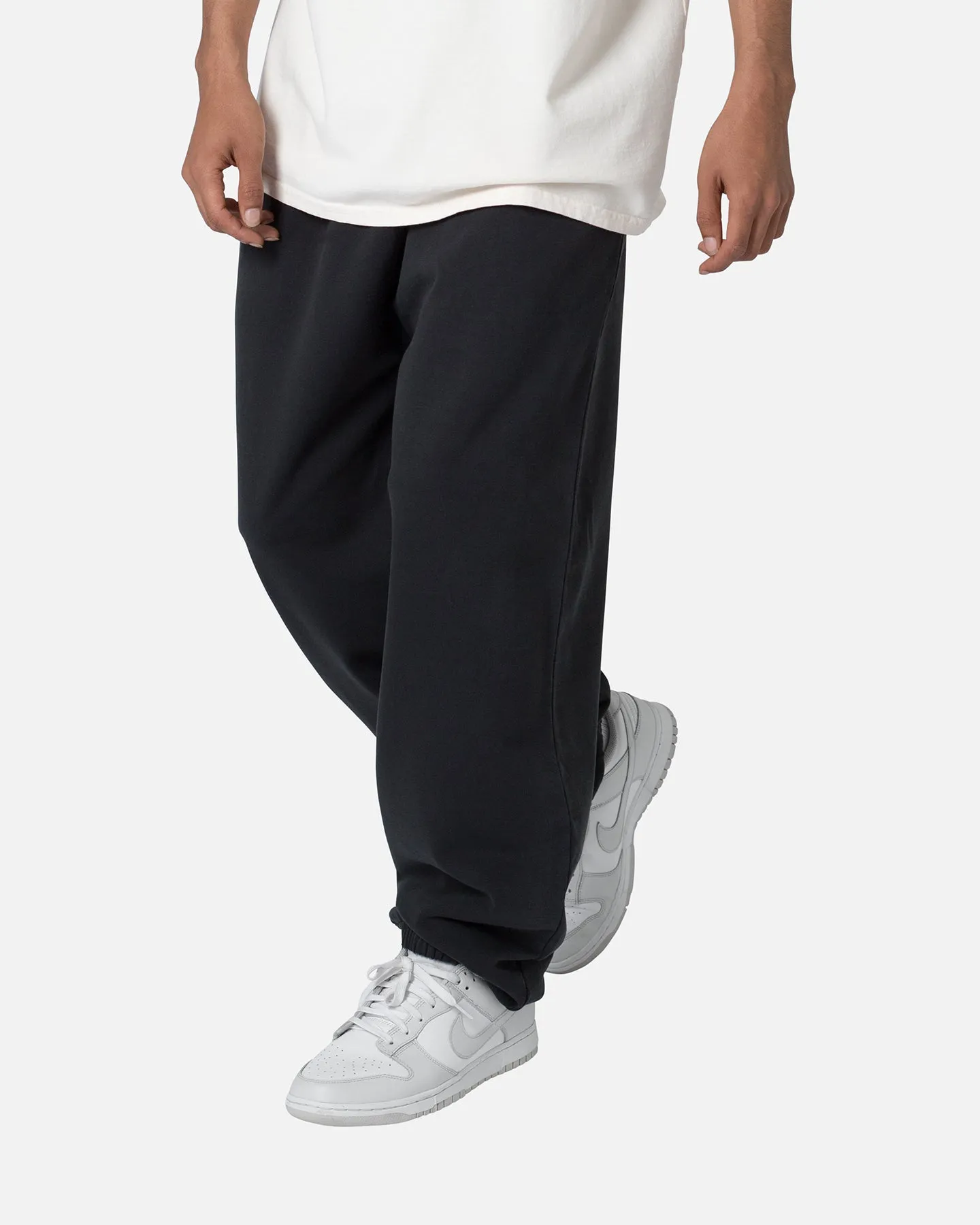 MNML Baggy Sweatpants Black