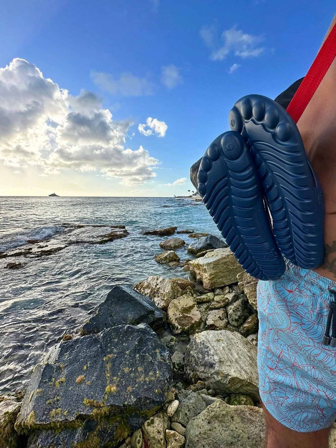 NAVY BLUE FLIP FLOPS & DRYBAG BY GUDO