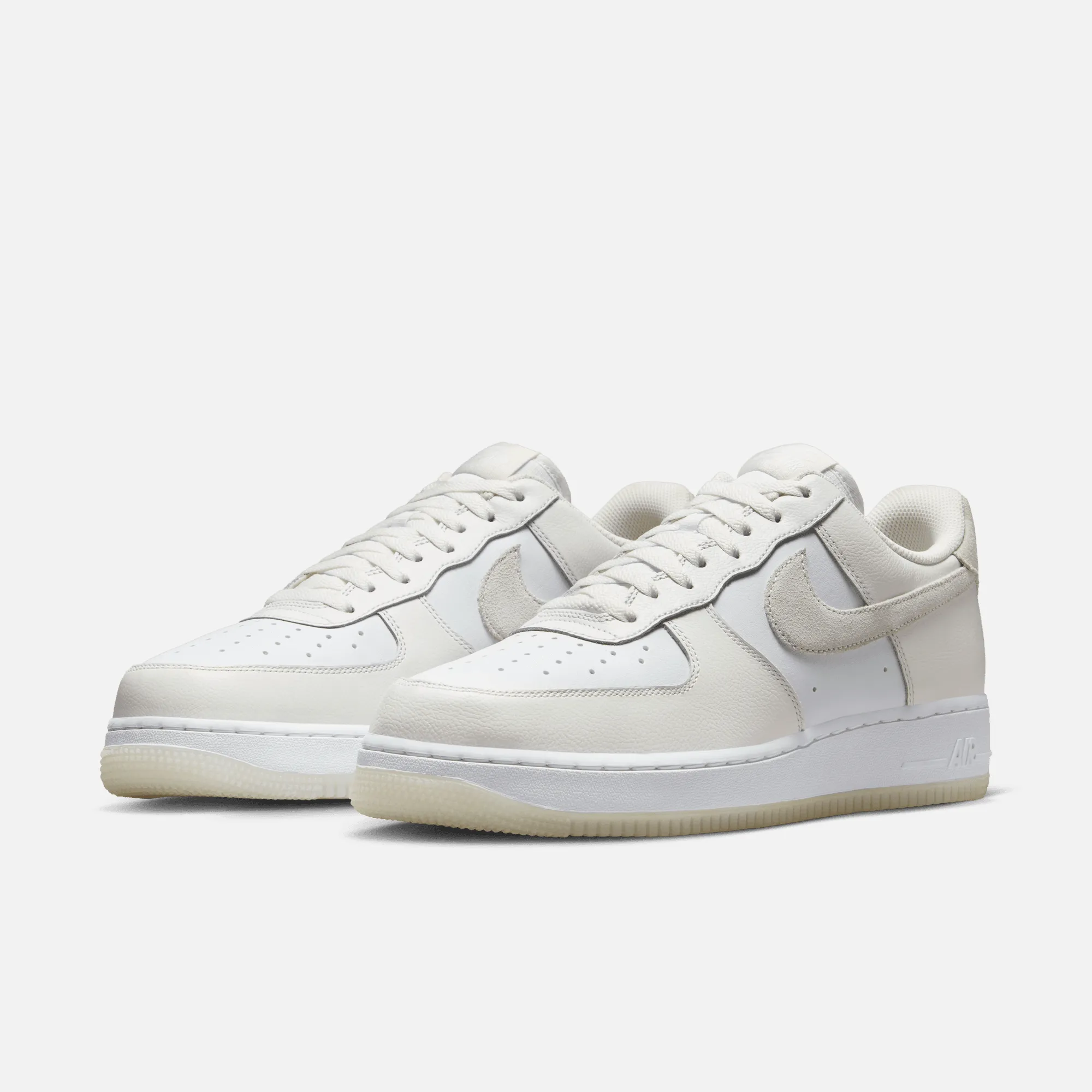 Nike Air Force 1 Low Summit White Phantom