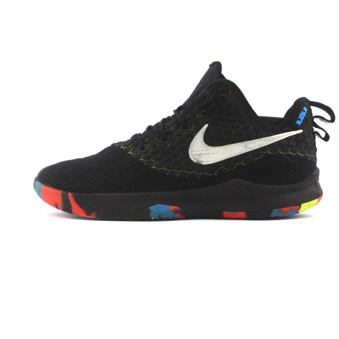 NIKE WITNESS 3