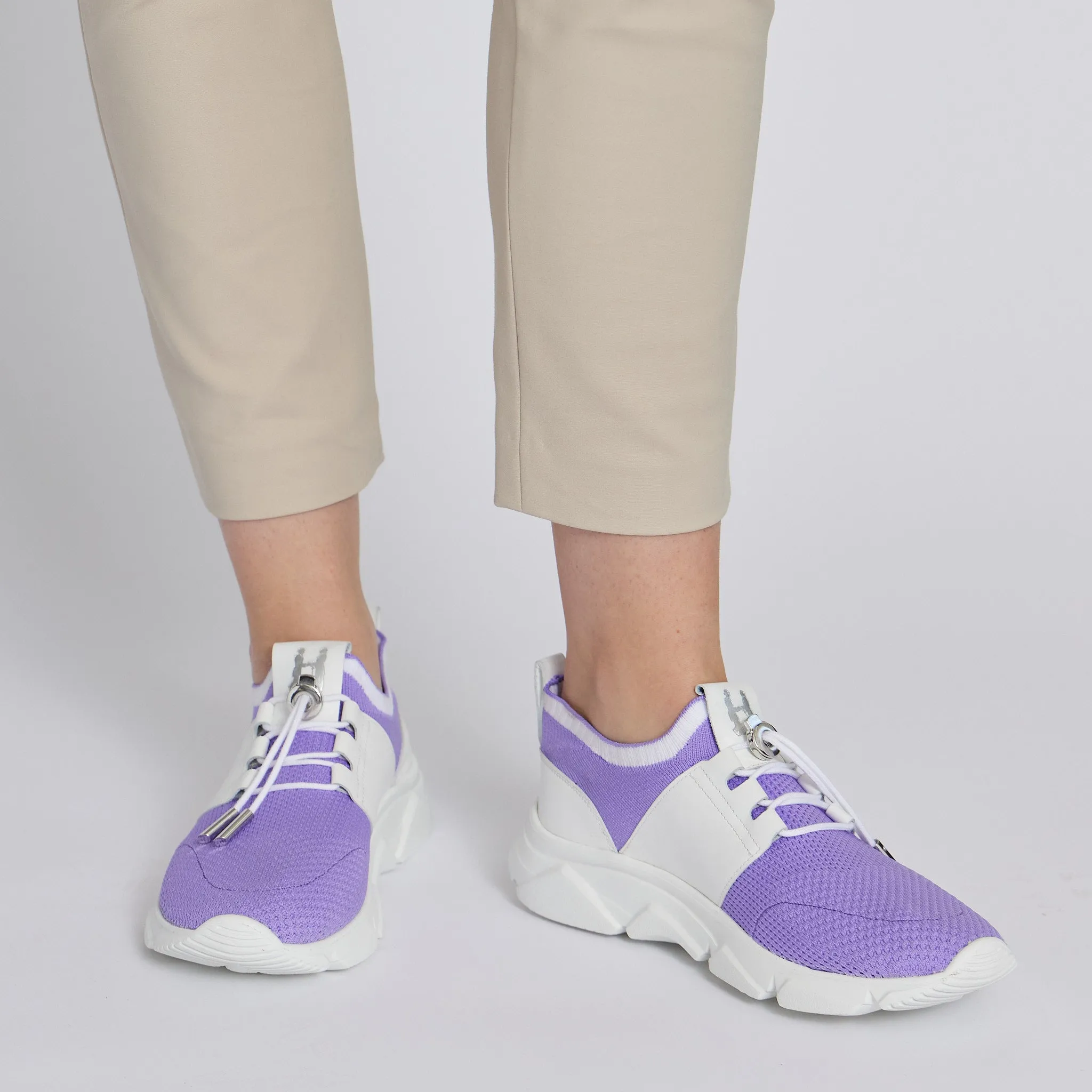 Perla Mesh Sneaker in Lilac