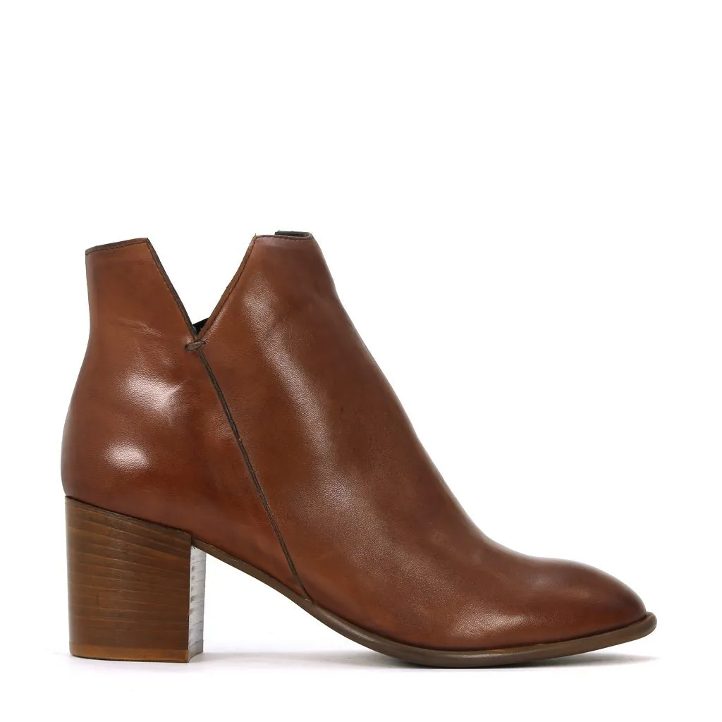 POLLY LEATHER ANKLE BOOT