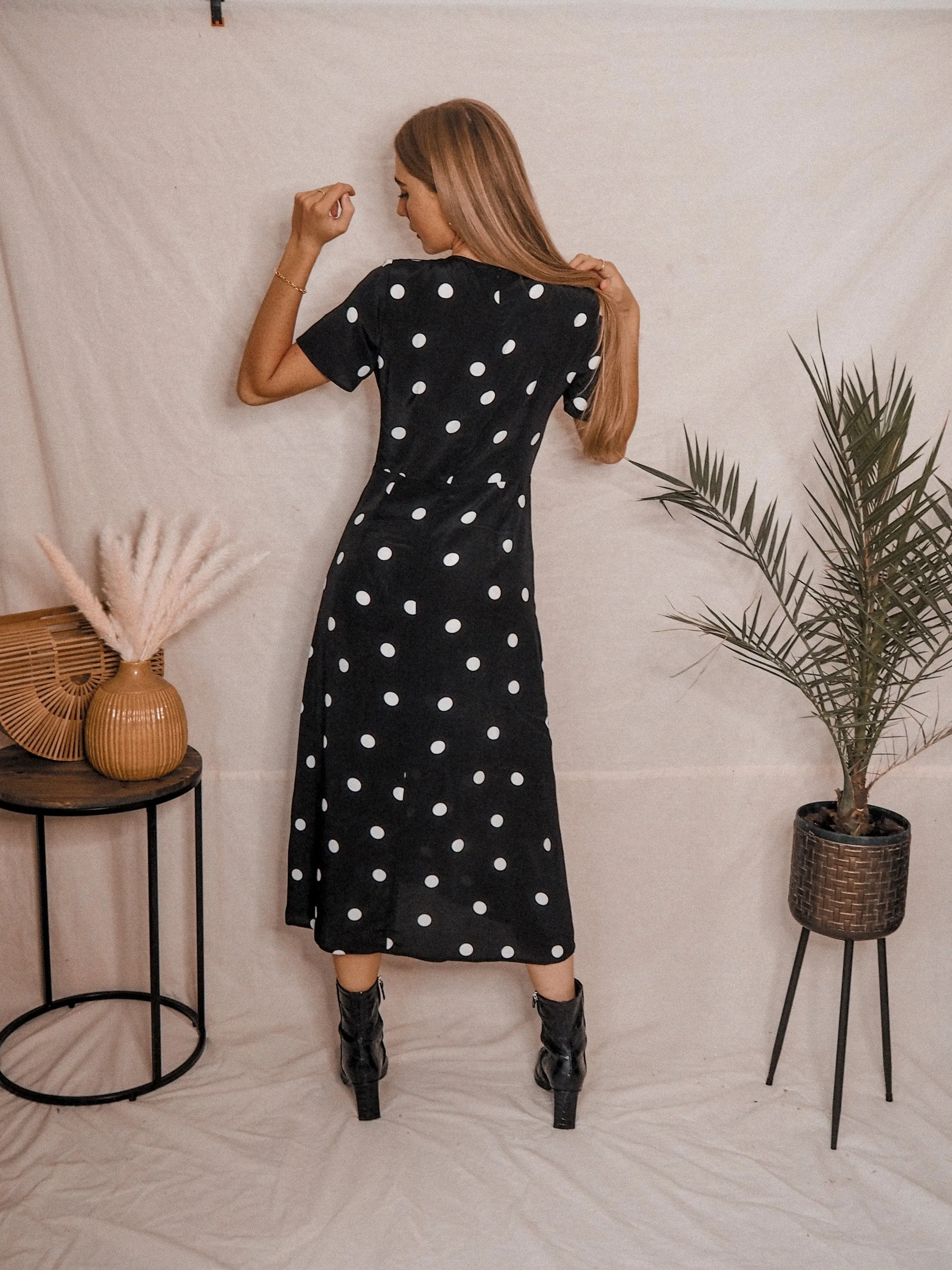 Winnie V Neck Midi Dress /  Mono Spot