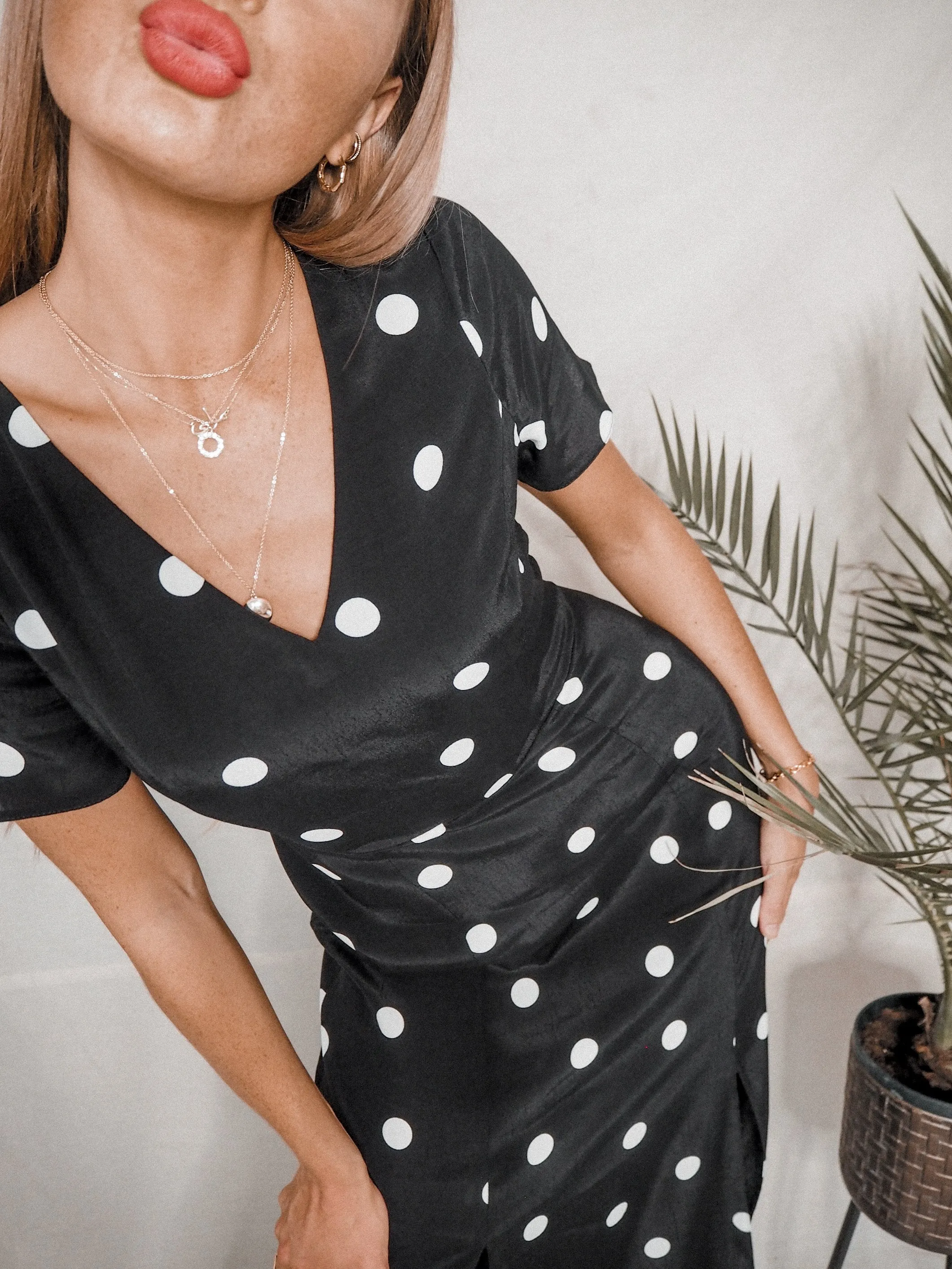 Winnie V Neck Midi Dress /  Mono Spot